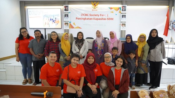 OCBC Society 2025 Fase Kedua: Dorong Peningkatan Kesehatan dan Literasi Keuangan Warga Desa