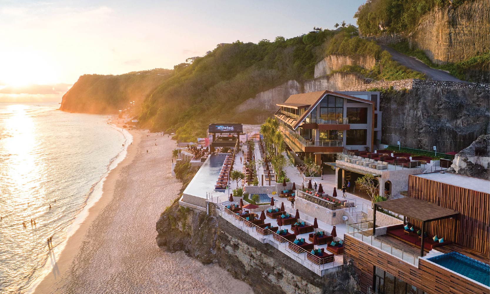 Hemat hingga 30% All Day Bed | Hemat 10% untuk F&B - White Rock Beach Club