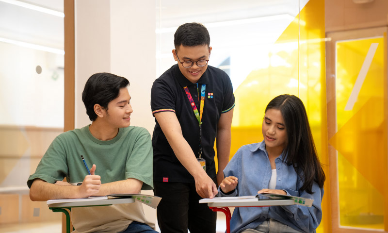 Save 10% |Installments 0% up to 12 months | Special Merchandise - English One